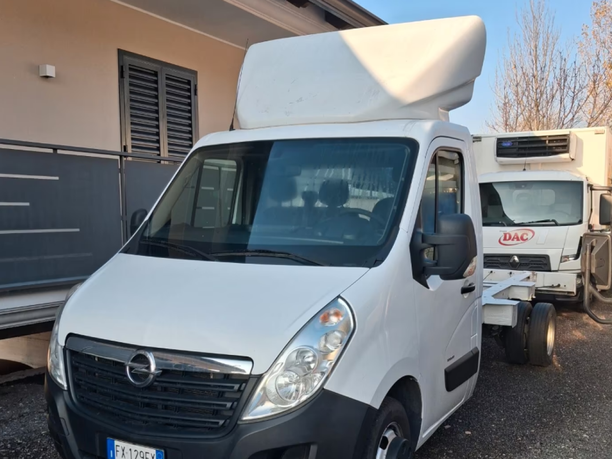 Opel Movano R 3500 telaio da metri 5