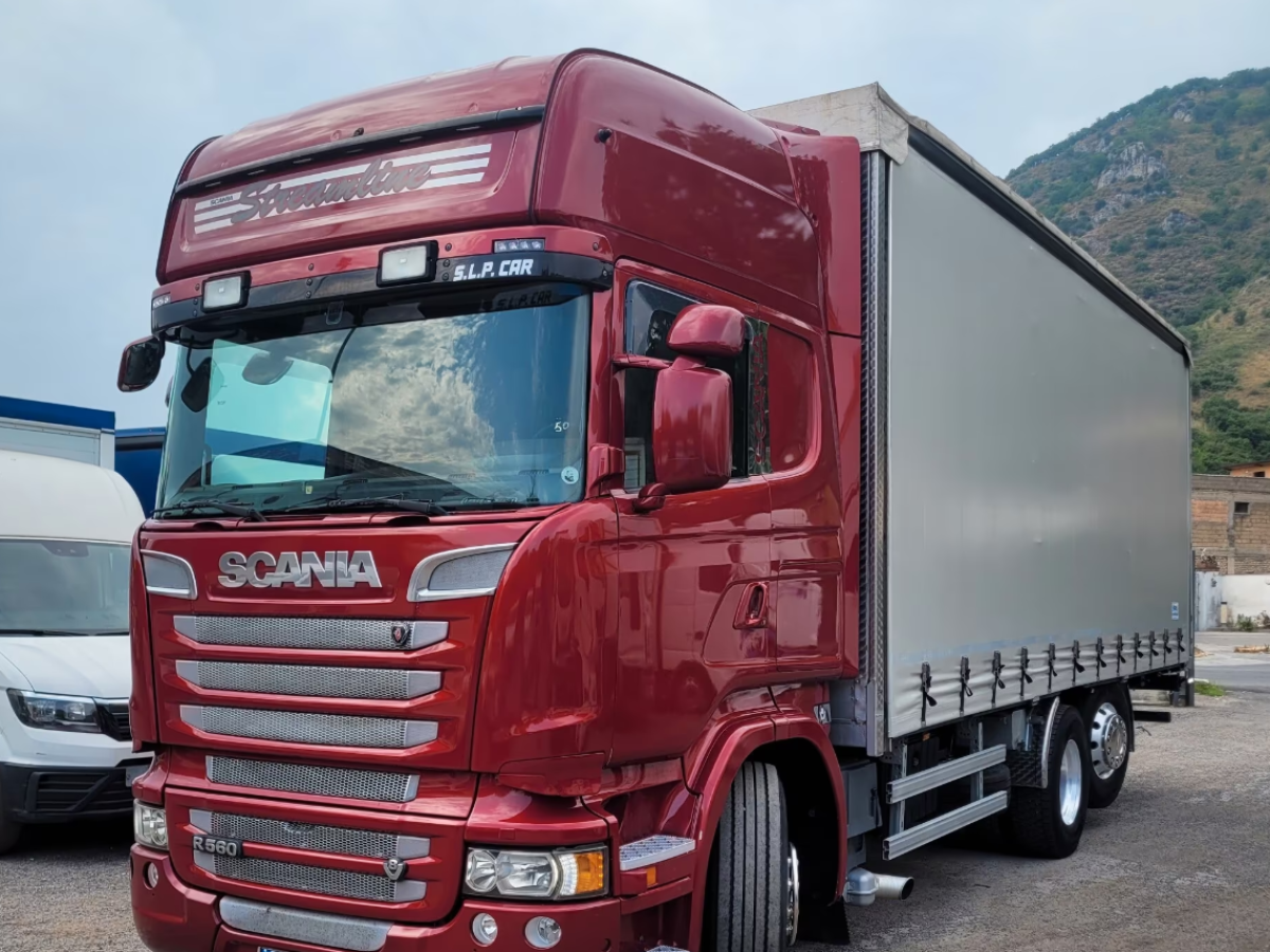 Scania R 560 cassone centinato 7.80 attacco biga